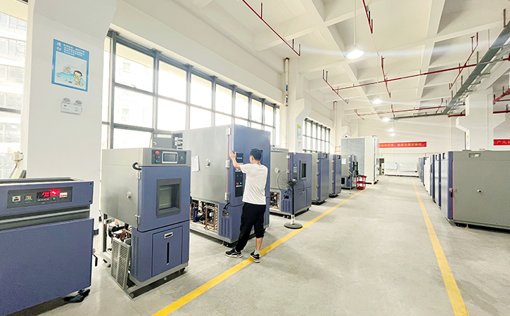 氙燈老化箱風(fēng)冷和水冷該怎么選？